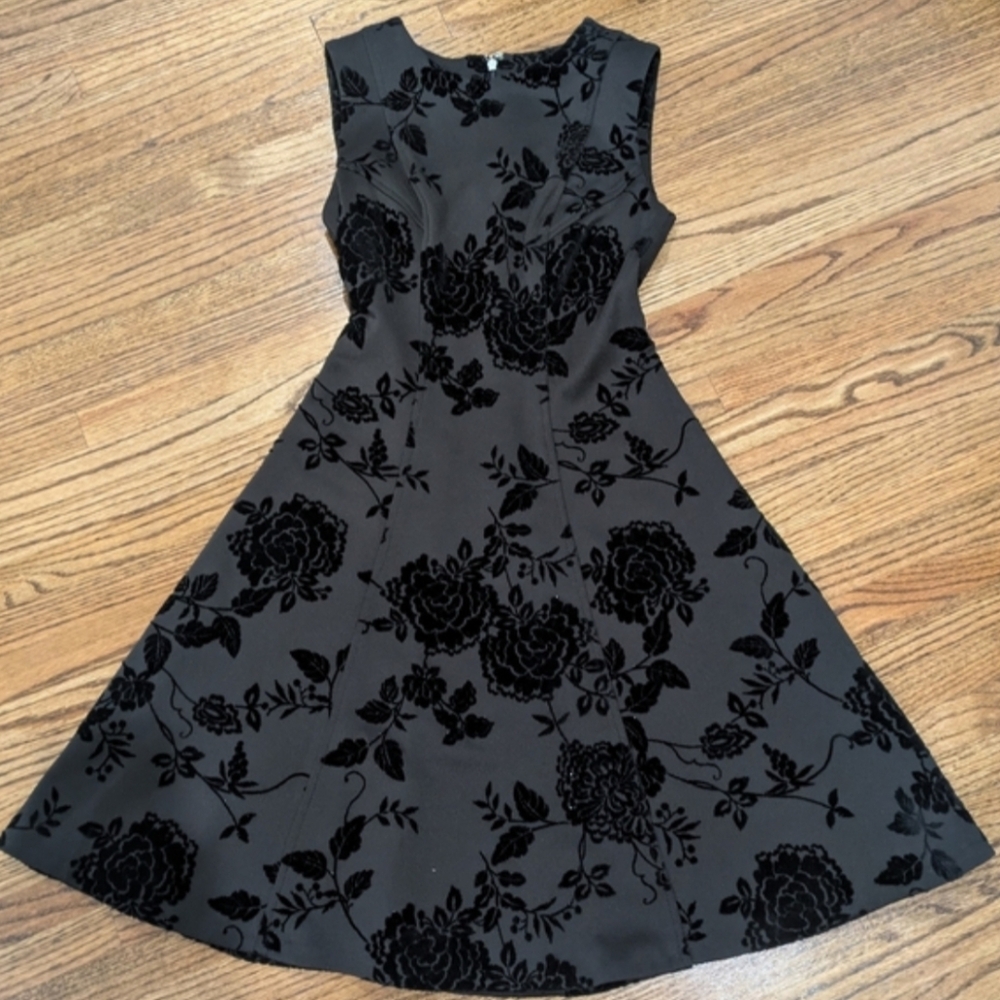 NEW Tommy Hilfiger Sleeveless Rose Dress (2P)